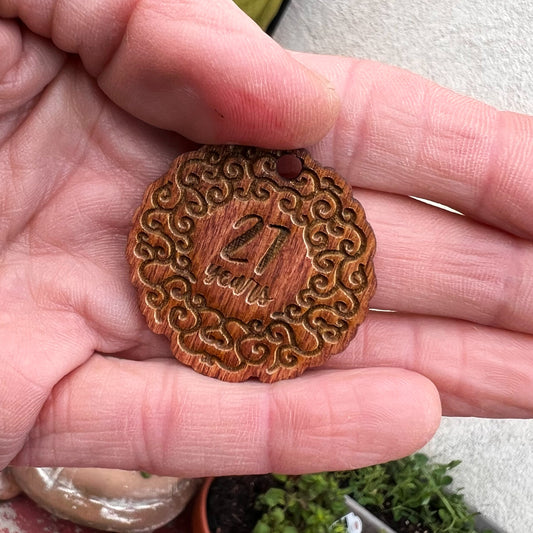MEDALLIONS - Custom engraved - Hard wood - 1 side